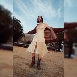 Urban Outfitters BDG Carmen Bohemia Dress M 8 Women Casual Button Midi NEW 45415